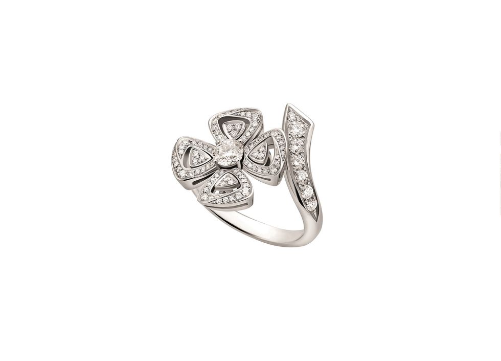 Ring, Platinum, Engagement ring, Diamond, Jewellery, Fashion accessory, Silver, Metal, Pre-engagement ring, Gemstone, 