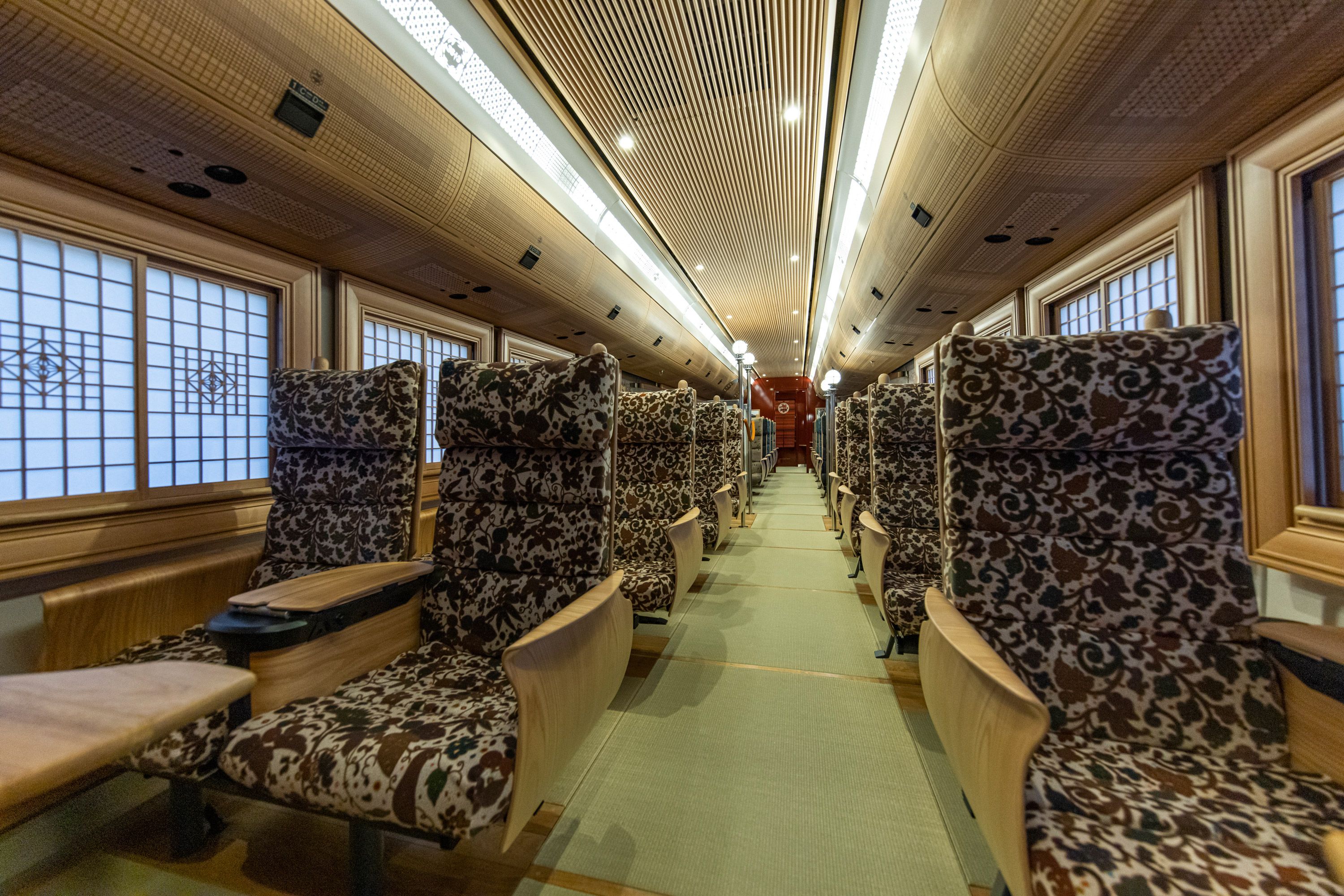 JR九州 列車シート生地 座布団 （鉄道関連グッズ(並び順：商品名
