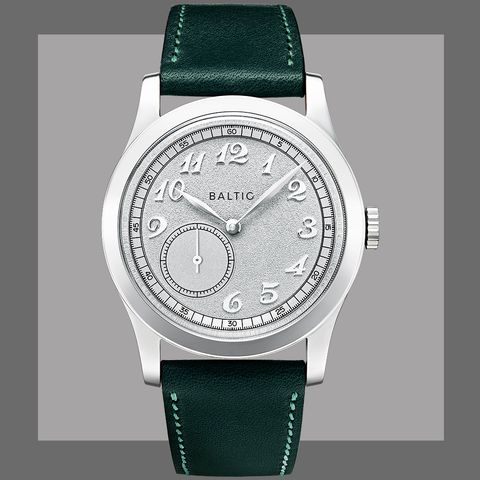 the mr01 in silver with a green strap