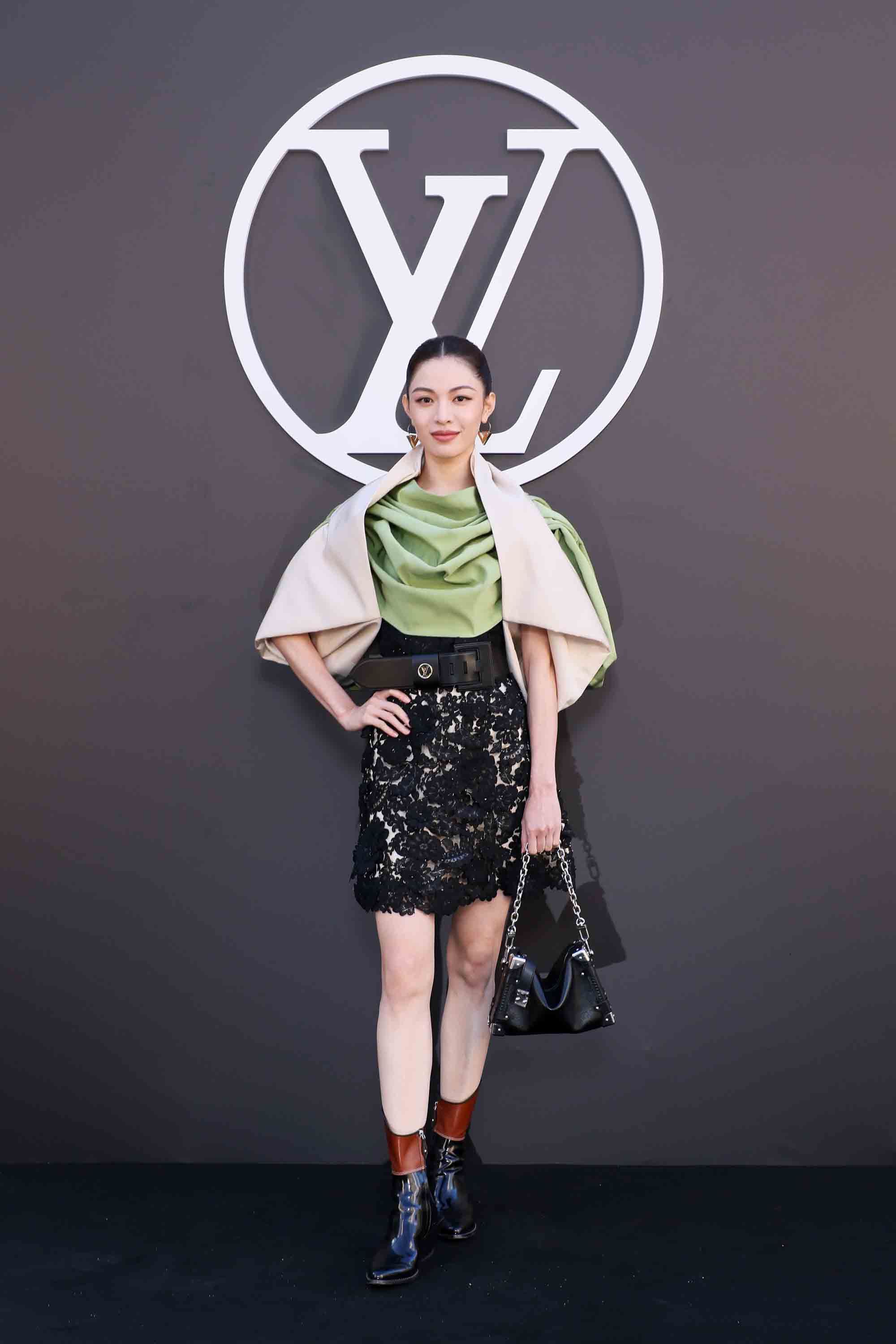 LOUIS VUITTON ランウェイ シルバーグレー ボリュームフレアスカート LOUIS VUITTON - LOUIS VUITTON ランウェイ シルバーグレー