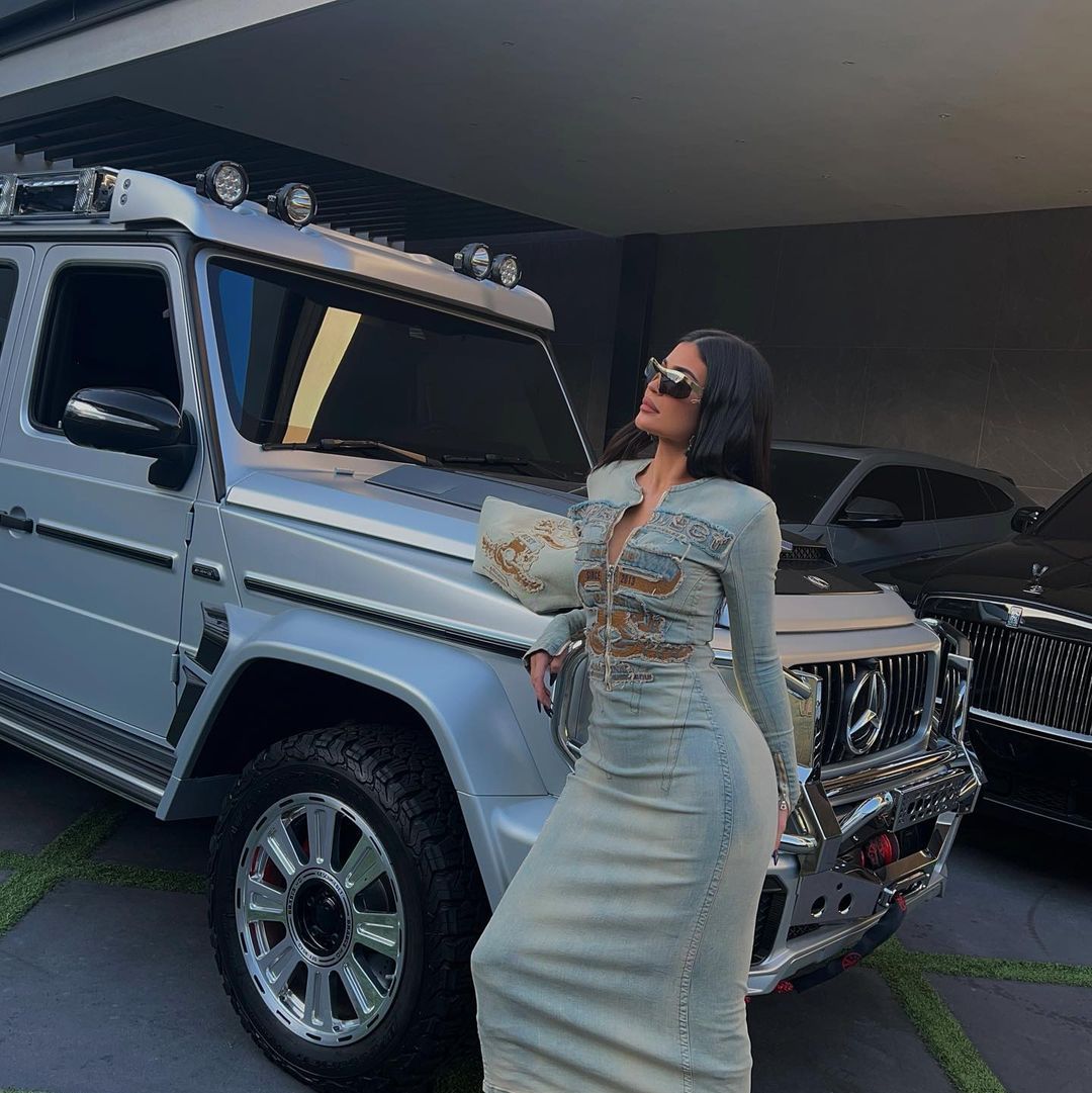 Kylie Jenner wears Chanel crop top as she reclines on her newly repainted  beige G-Wagon