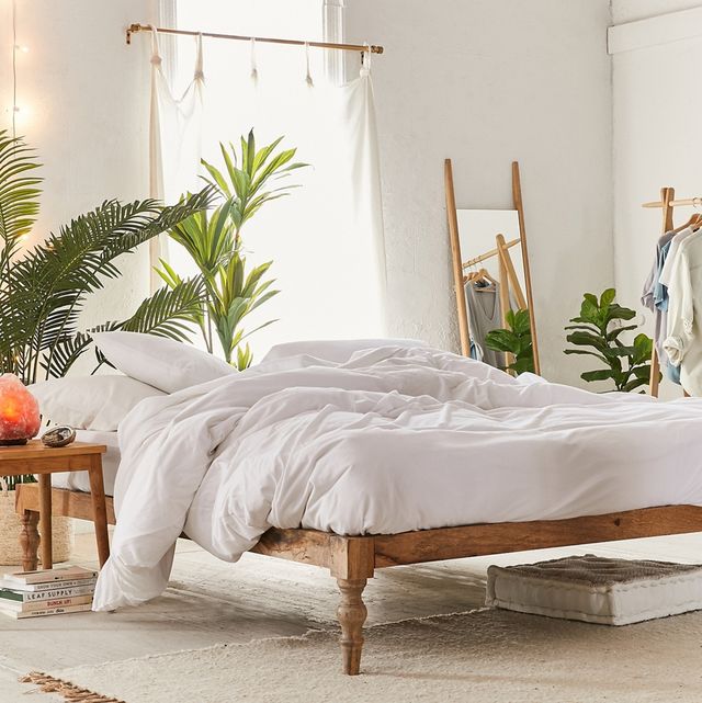 urban outfitters bedroom furniture