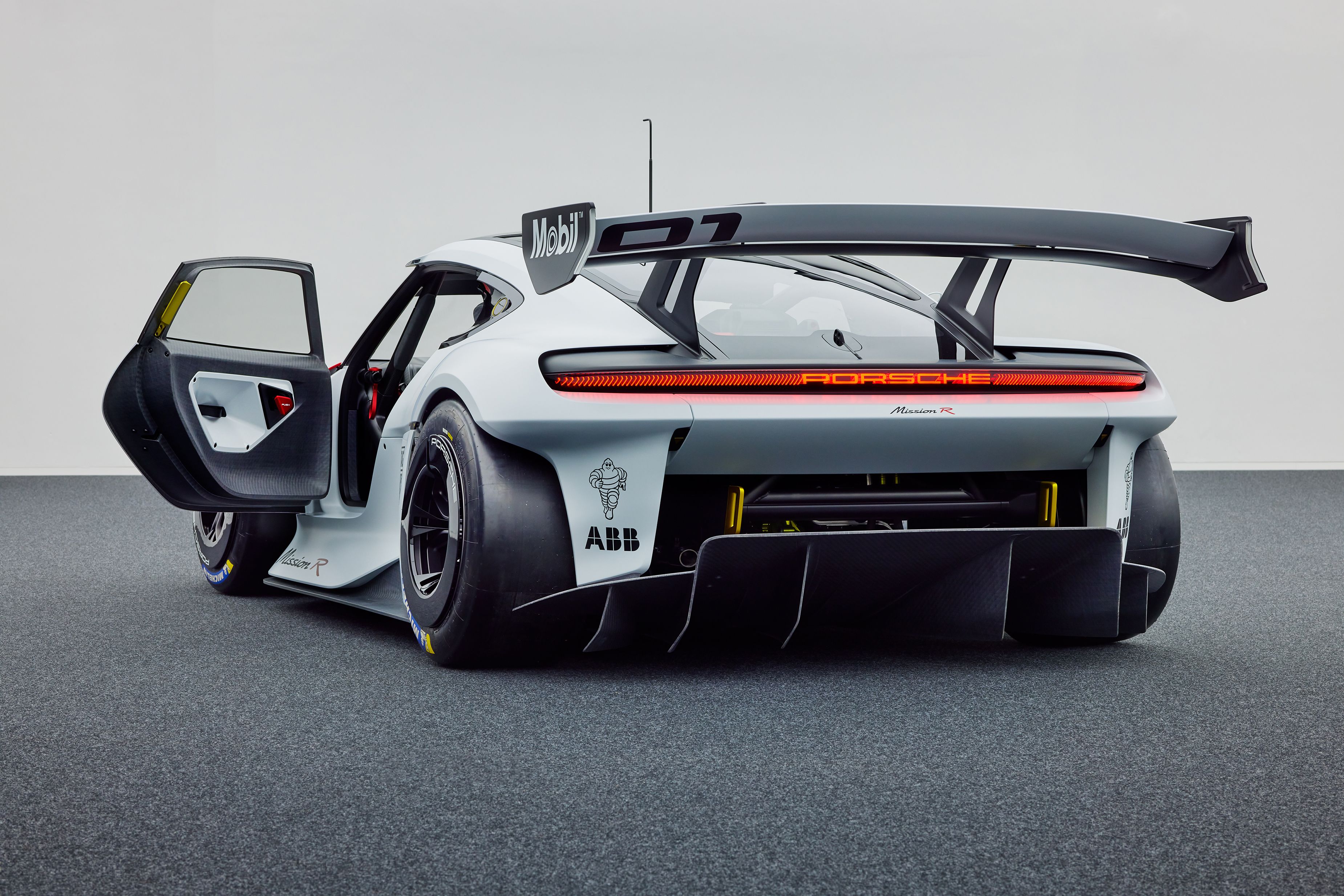 Porsche Mission R Electric Race Car Debuts at Munich Motor Show - Bloomberg