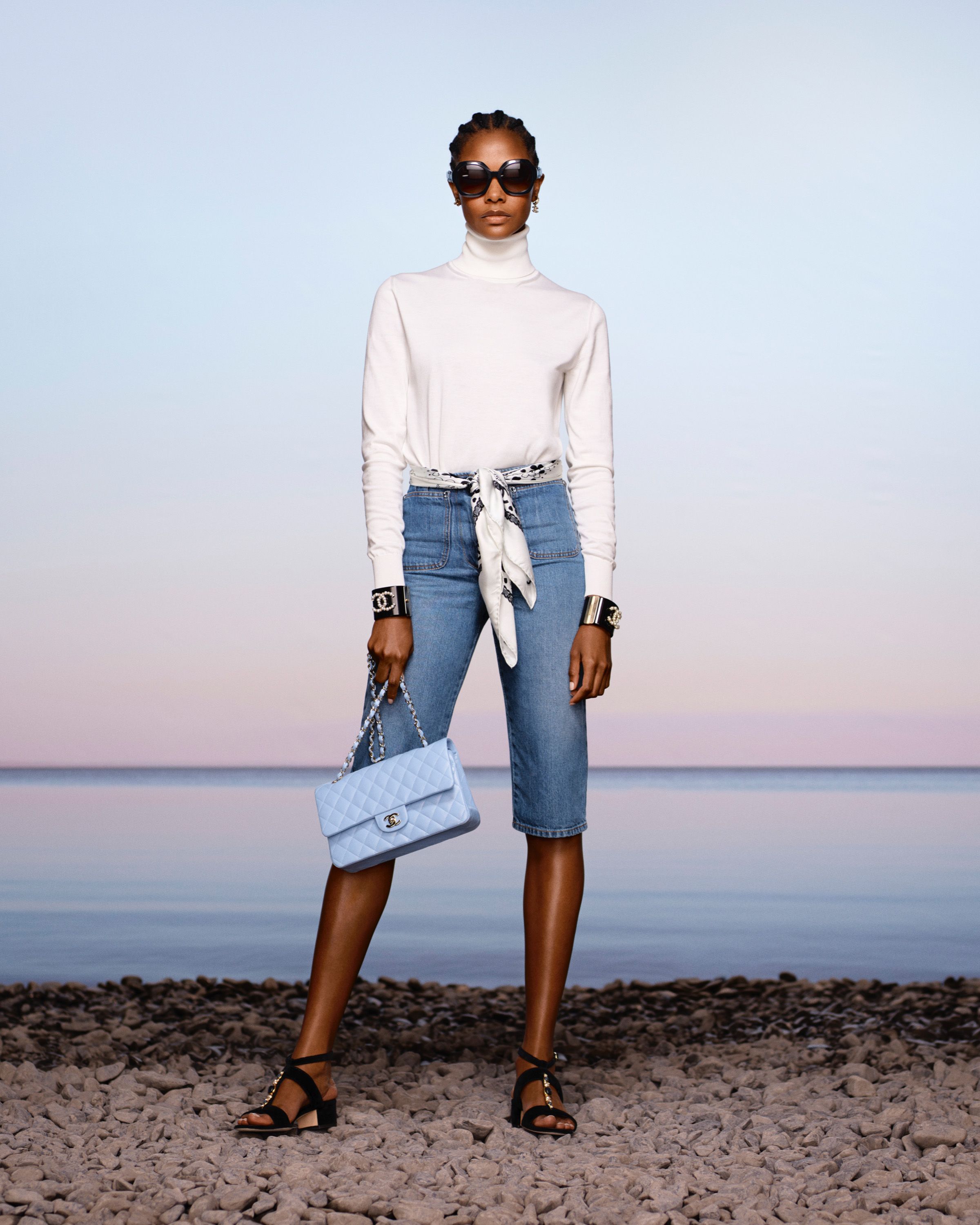 Chanel Cruise 2021 - See All the Looks From Chanel's Cruise