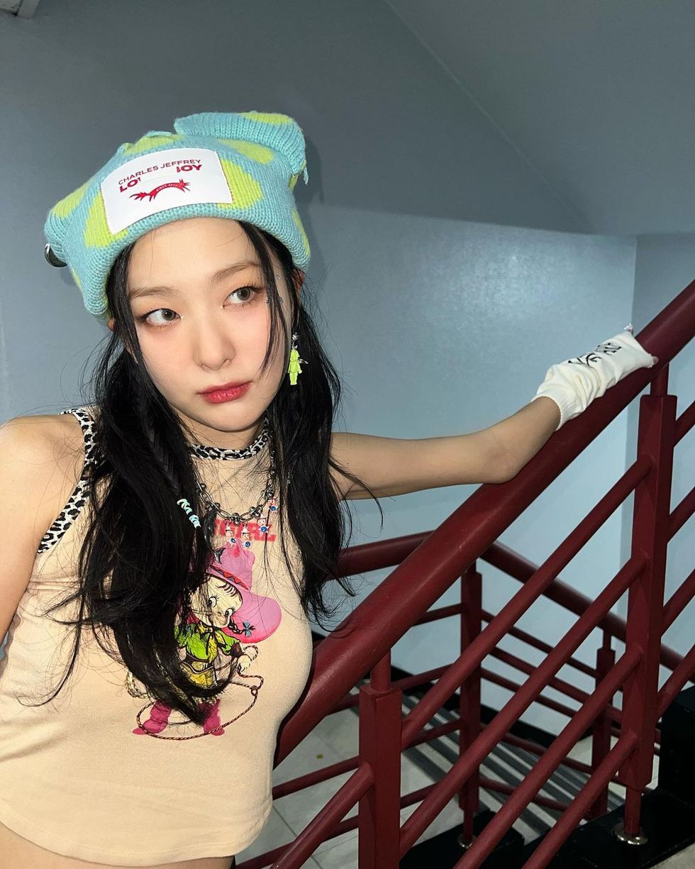 這頂「貓咪毛帽」最近在韓星圈裡紅翻了！blackpink、seventeen都有同款，超可愛設計來自蘇格蘭新銳品牌