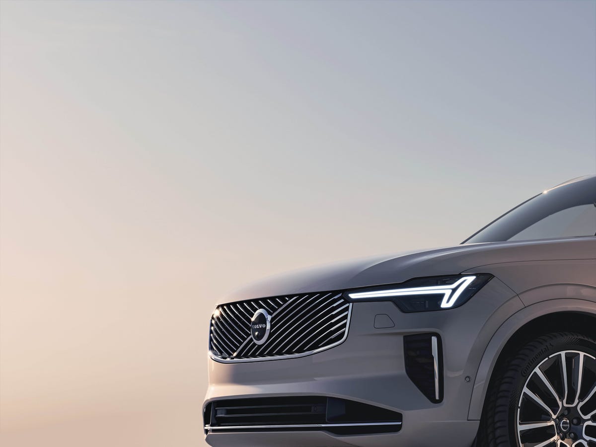 The 2025 Volvo XC90 A Makeover for the GasPowered Crossover