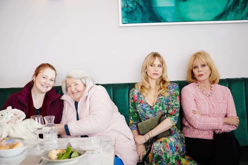 motherland series 3,10 05 2021,3,anne philippa dunne, mammy maggie mccarthy, amanda lucy punch, felicity joanna lumley,embargoed for publication until 200001 on tuesday 13042021 picture shows anne philippa dunne, mammy maggie mccarthy, amanda lucy punch, felicity joanna lumley embargoed until 13th april at 2000hrs,merman,scott kershaw