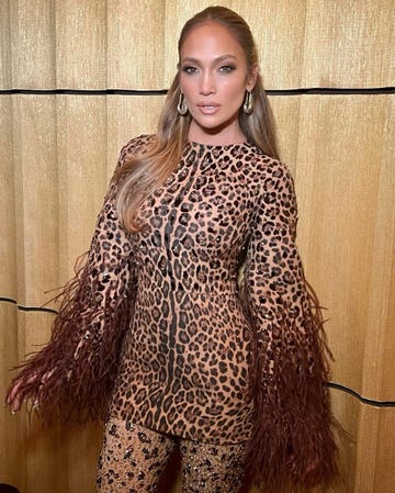 jennifer lopez shows dance moves at birthday party