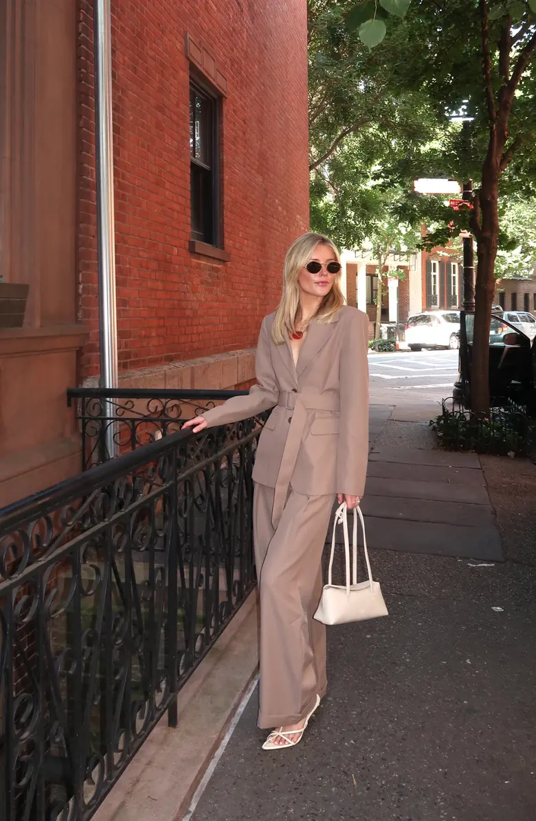 A four-piece La Mer set, chic Madewell jeans, and more savings.