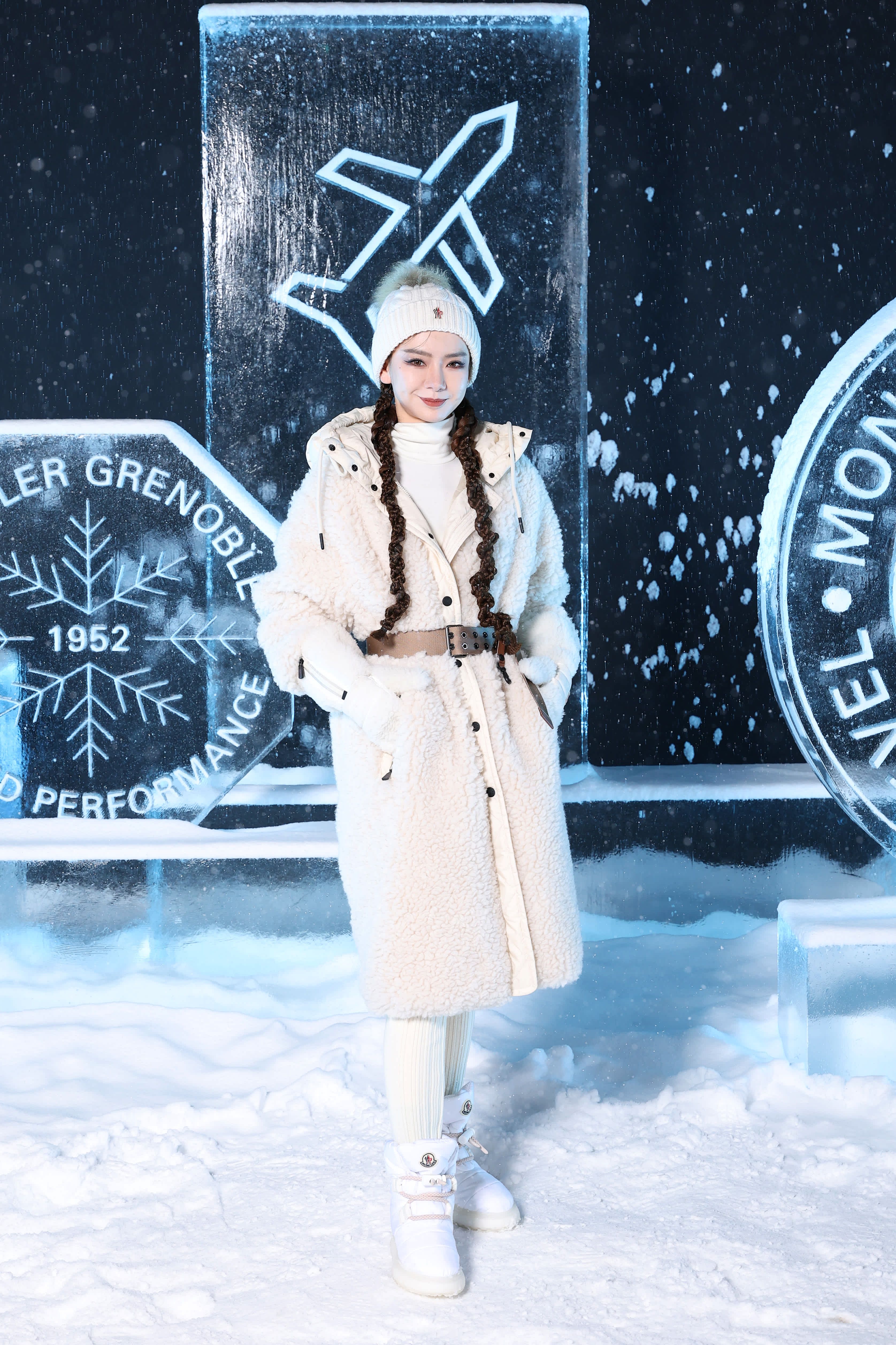 MONCLER モンクレール グルノーブル ダウンジャケット 0