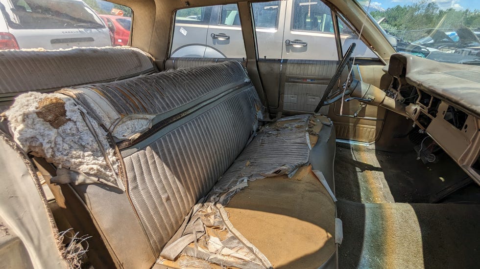 1965 Plymouth Fury III Sedan Is Junkyard Treasure in Colorado