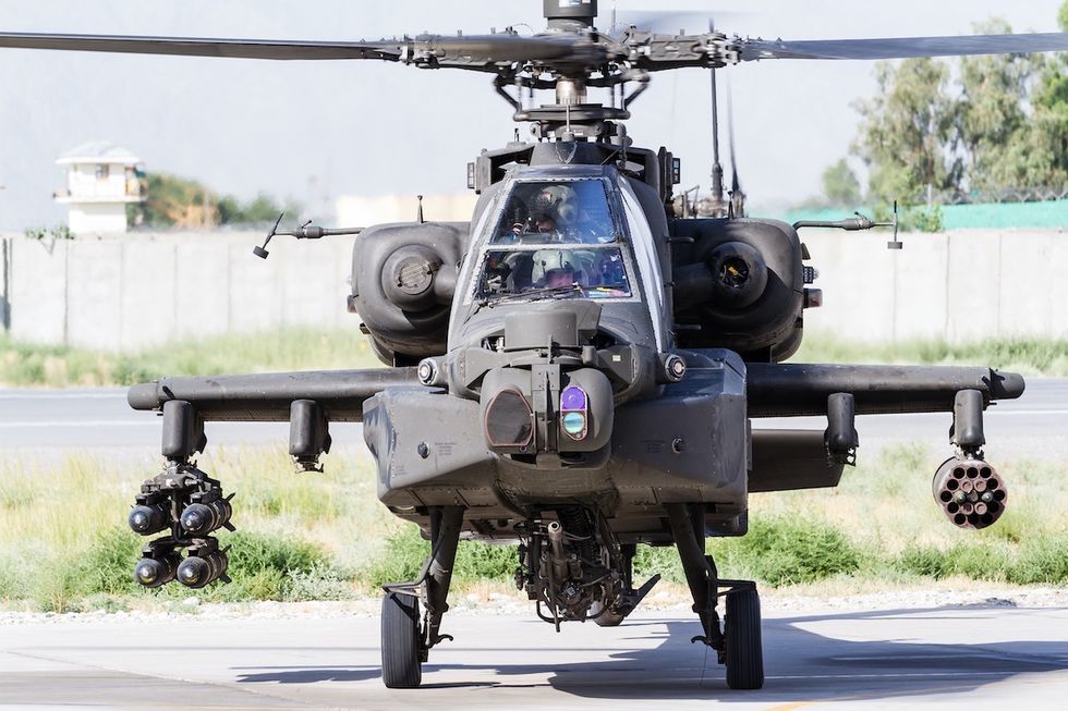 Helicopter, Helicopter rotor, Rotorcraft, Aircraft, Vehicle, Military helicopter, Air force, Aviation, Military aircraft, 