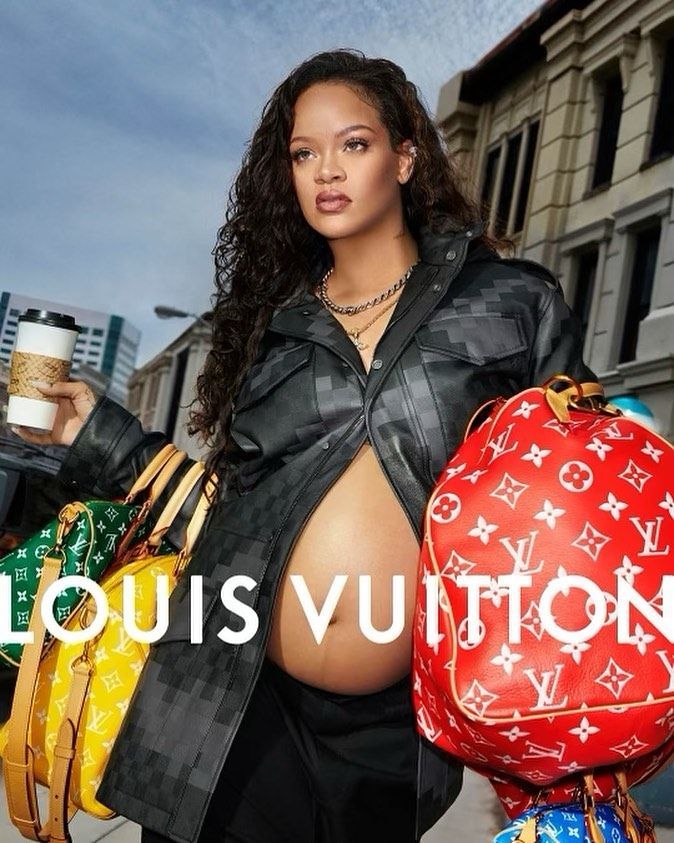 Rihanna's Baby Bump Makes Its High-Fashion Debut in Louis Vuitton