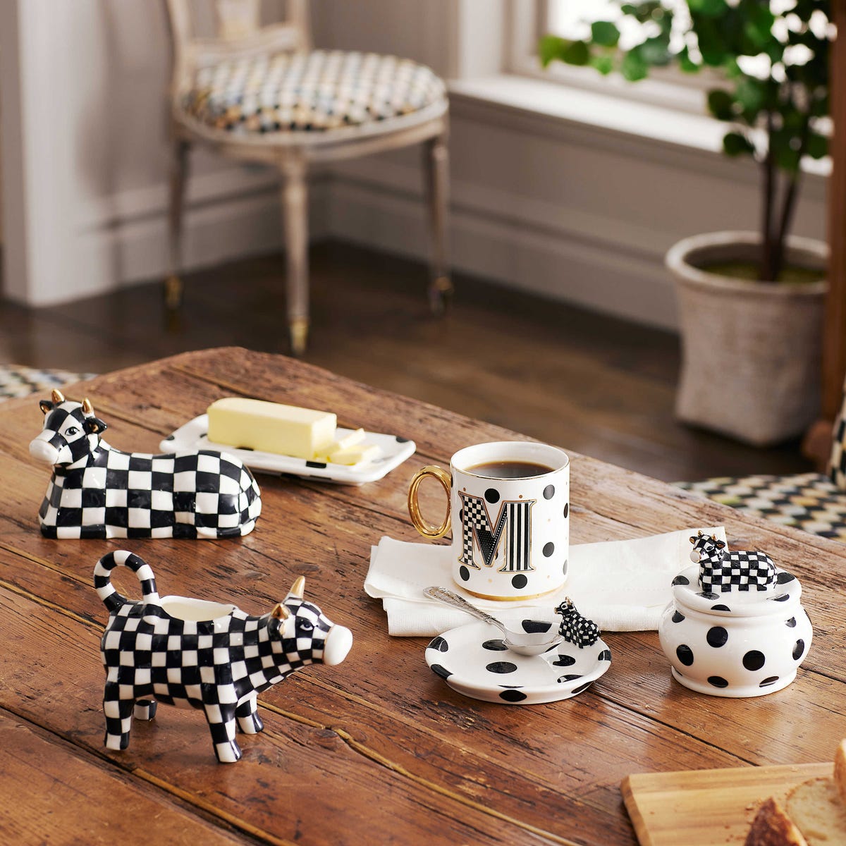 Design Imports Cows Ceramic Salt & Pepper Shakers