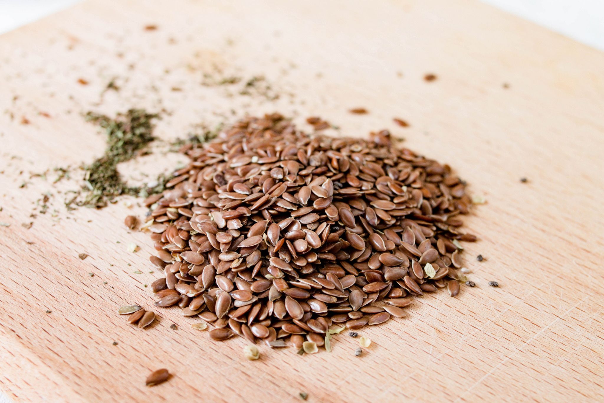 The Mistake That Makes This Super-Healthy Food Worthless - Why You Need To  Grind Flaxseed