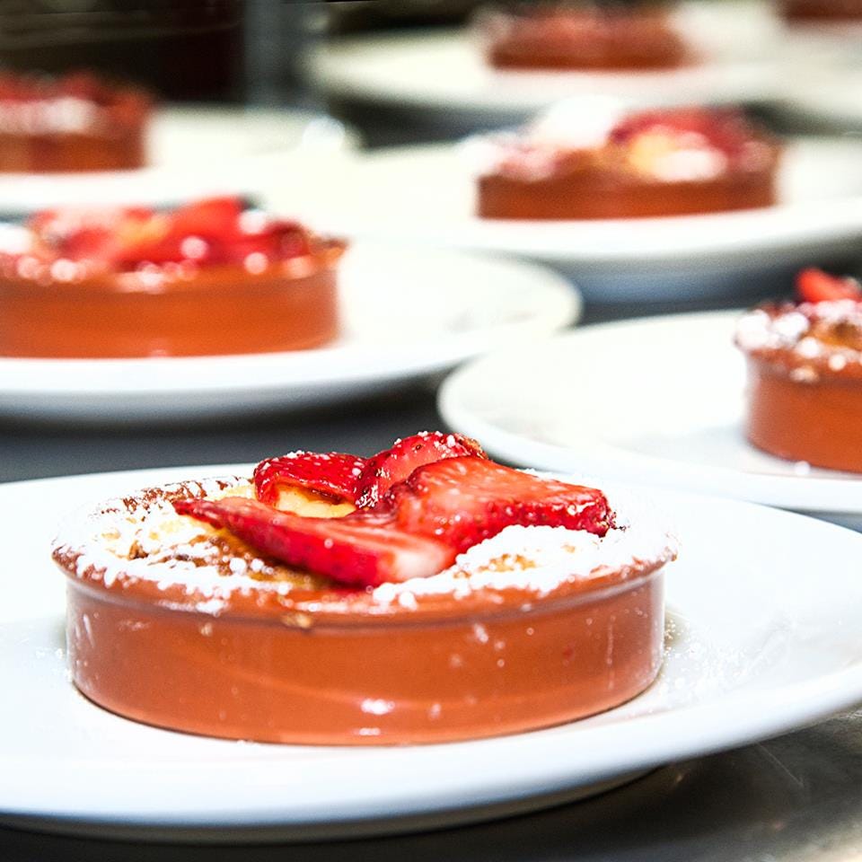Dish, Food, Cuisine, Ingredient, Strawberry, Dessert, Strawberries, Produce, Strawberry pie, Gelatin dessert, 