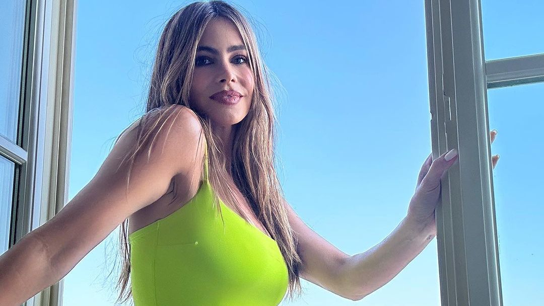 Sofia Vergara Glows in a Neon-Green Swimsuit on Italian Holiday