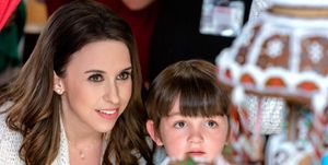 People, Child, Brown hair, Toddler, Christmas, Event, Photography, Holiday, Christmas eve, Vacation, 