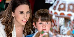 People, Child, Brown hair, Toddler, Christmas, Event, Photography, Holiday, Christmas eve, Vacation, 