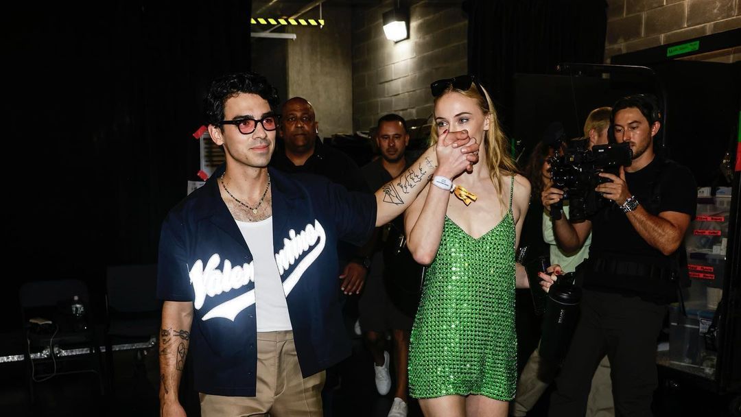Sophie Turner Looks Fab in Green Minidress While Supporting Joe Jonas Backstage