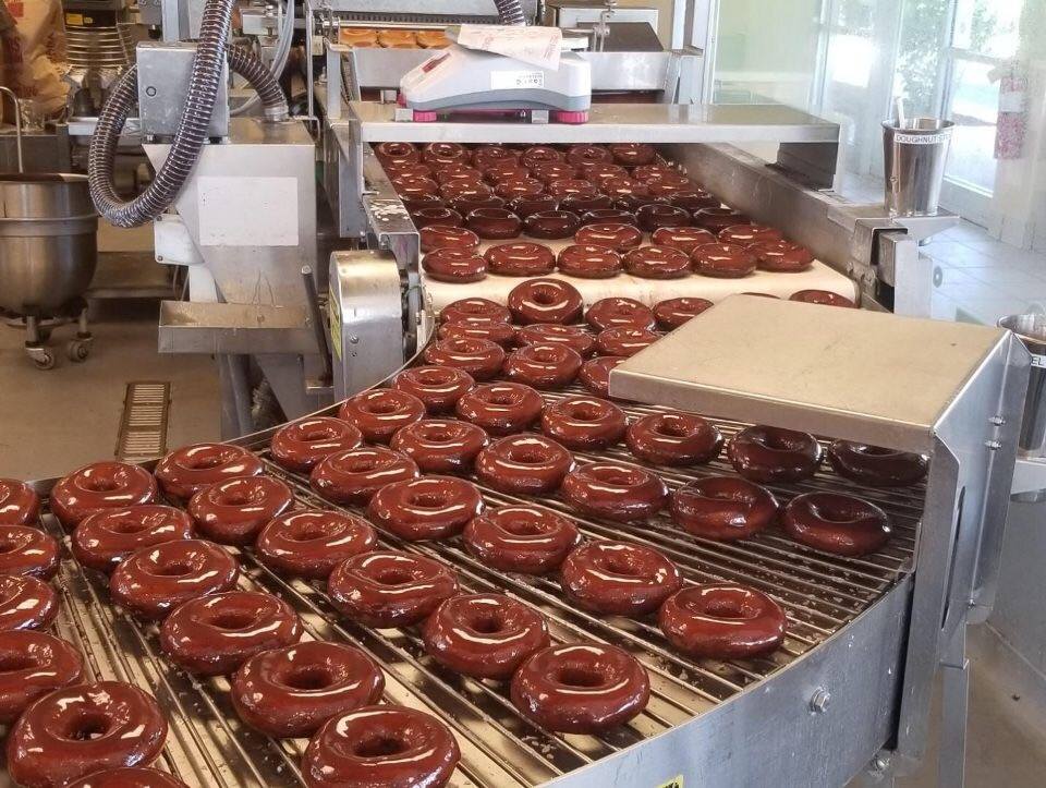 Food, Pâtisserie, Chocolate, Cuisine, Confectionery, Petit four, Chocolatier, Dish, Praline, Snack, 