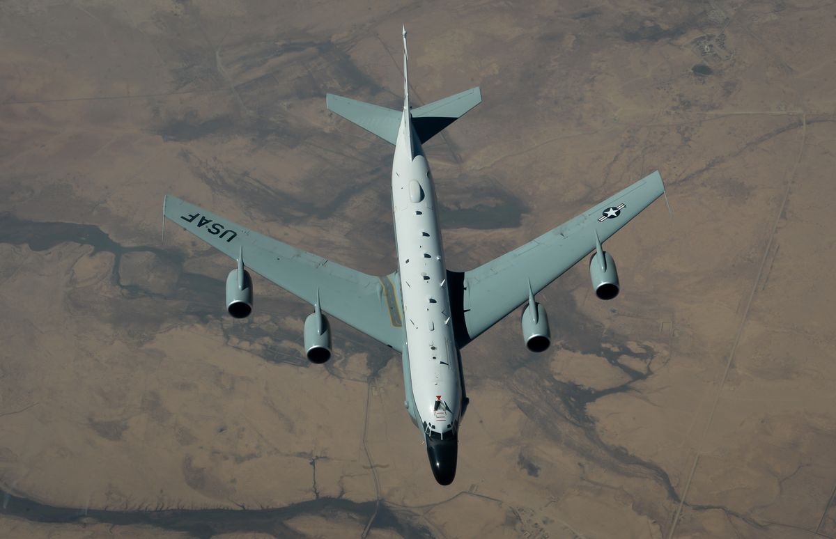 a rc 135vw rivet joint flies above southwest asia in support of operation inherent resolve aug 14, 2017 the rc 135vw reconnaissance aircraft supports theater and national level consumers with near real time on scene intelligence collection, analysis and dissemination capabilities us air force photo by staff sgt michael battles