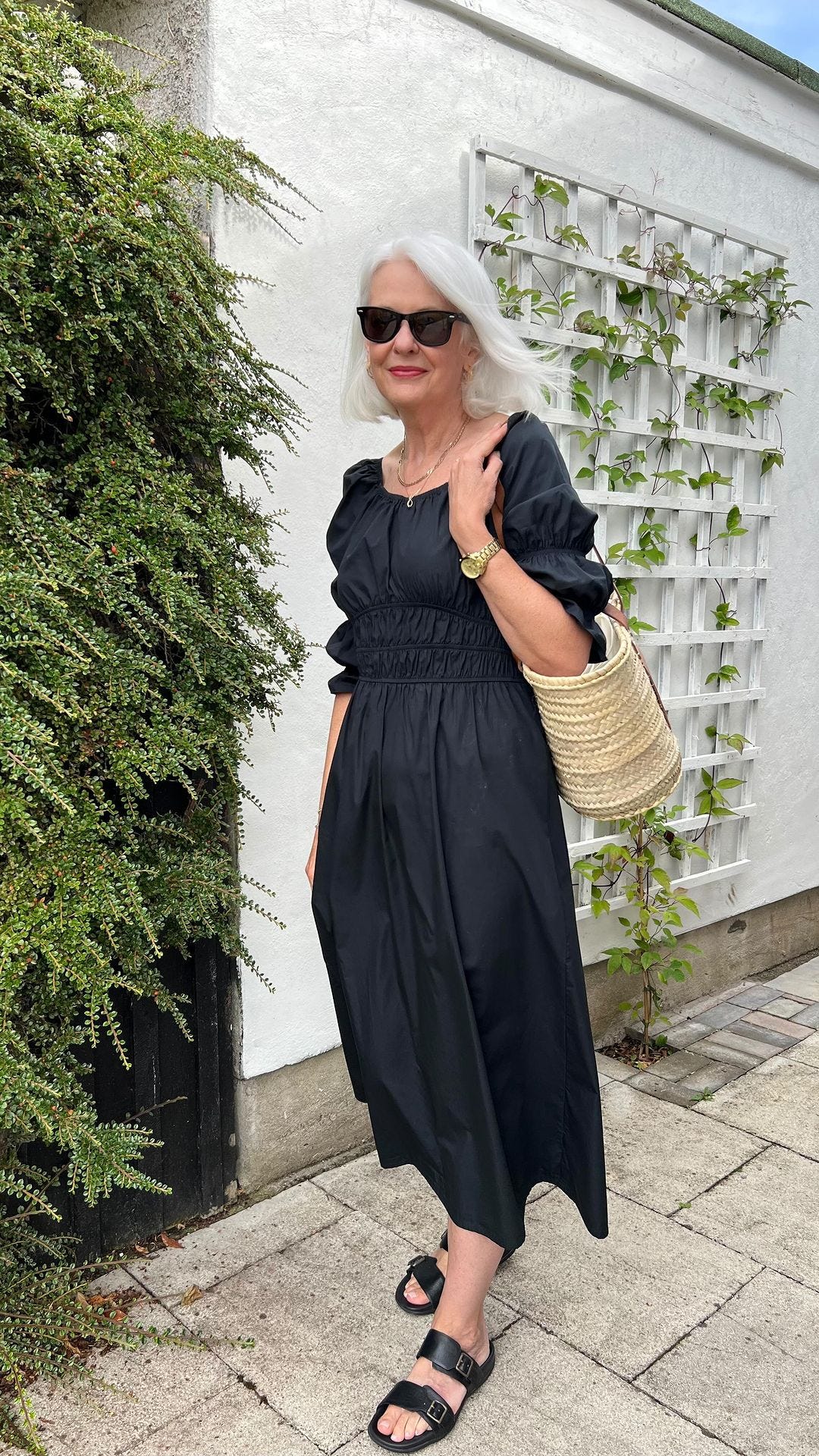 A 60-Year-Old Instagrammer and the Secret to Keeping Her Belly in a Pleated Midi Dress
