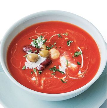 トマトジュースと豆のスープ のレシピ・作り方｜ELLE gourmet [エル・グルメ]