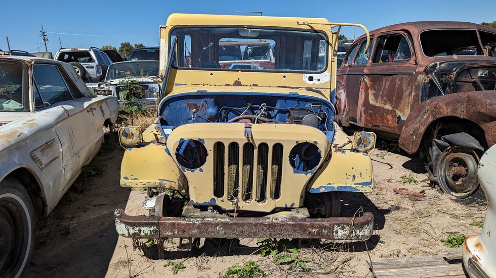 1972 jeep dj5 in wyoming junkyard
