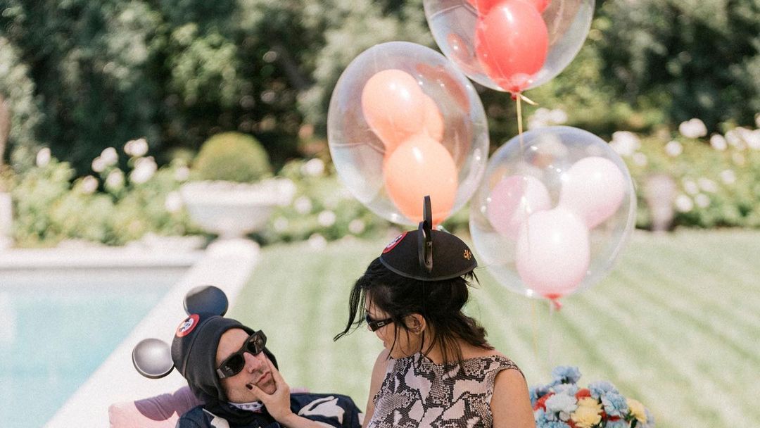 Travis Barker gifts Kourtney Kardashian's daughter drums