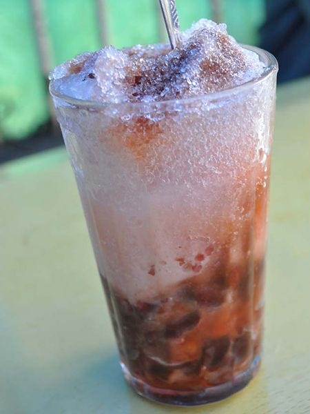 Es kacang merah in Indonesi
