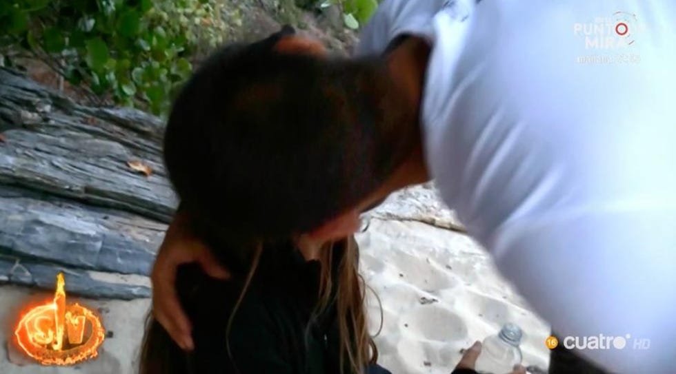 Supervivientes 2019: Fabio declara su amor por Violeta y esta le corresponde