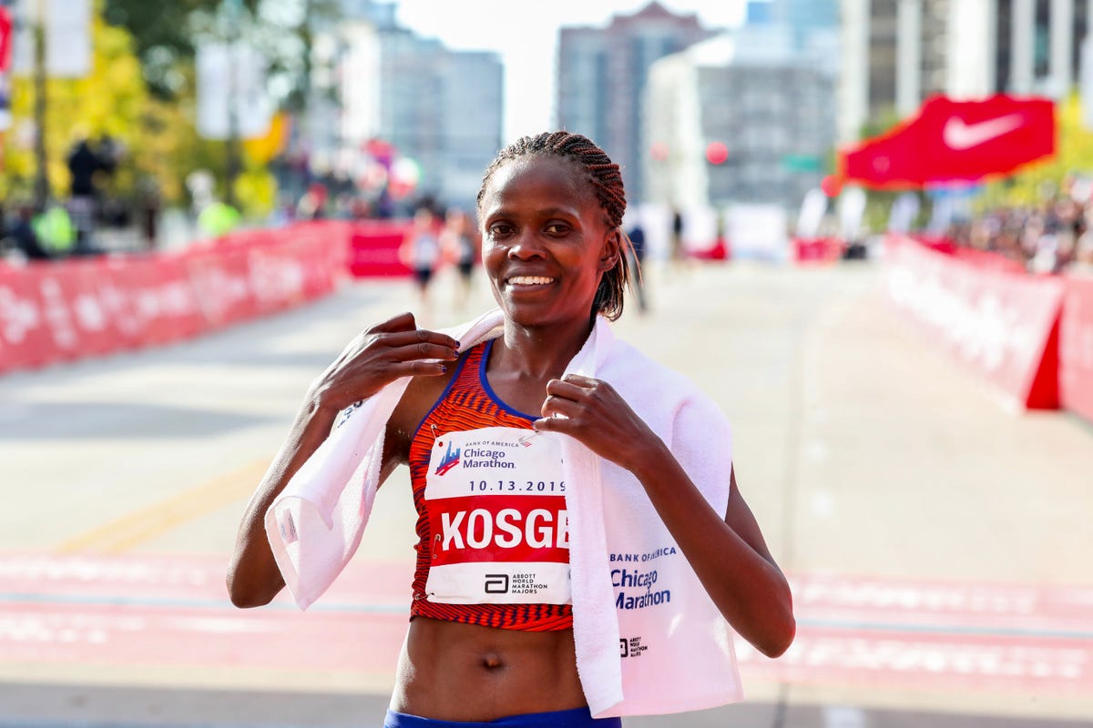 2019 Chicago Marathon Women's Winner New World Record