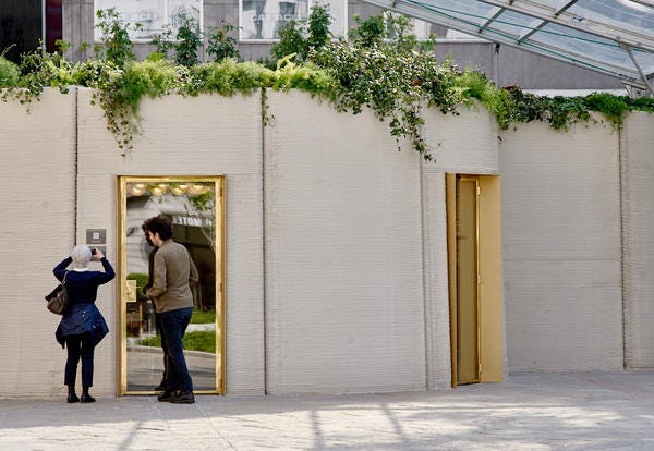 Wall, Architecture, Snapshot, Tree, Facade, Street, Urban area, Building, Door, Pedestrian, 