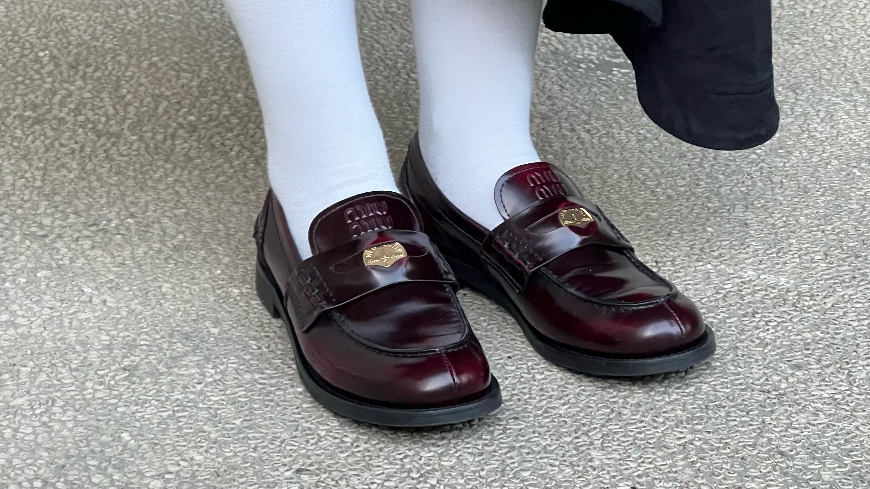 もえもえさん専用 miu miu ネイビー バックル付きローファー