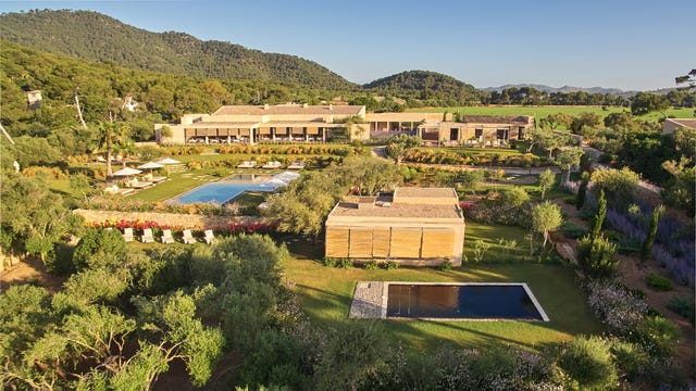 A view of the hotel in the mountains
