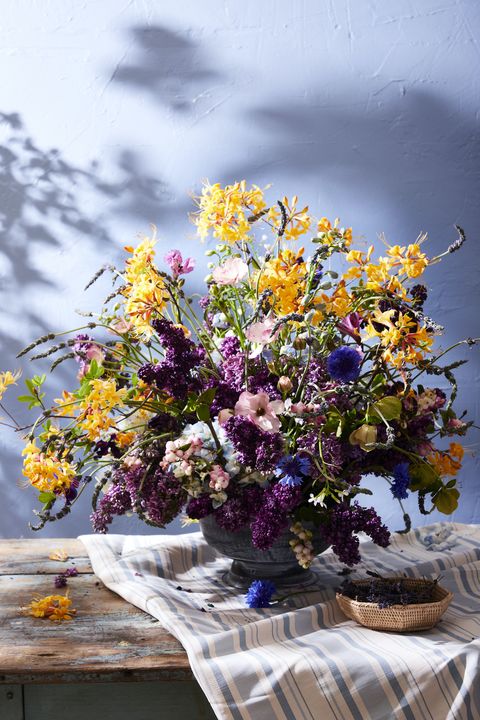 thompson gemini flower arrangement