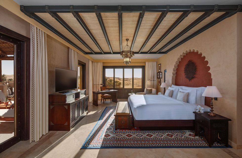 被沙漠包圍的綠洲飯店！「安納塔拉沙漠度假酒店」奢華別墅坐擁一望無際的沙丘美景