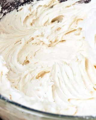 基本のバタークリームの作り方はこちら