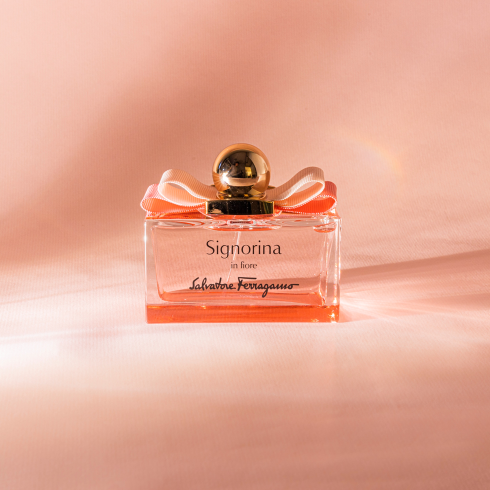 Signorina in Fiore Salvatore Ferragamo香水 Amazon.com : Salvatore Ferragamo Signorina In Fiore Eau De
