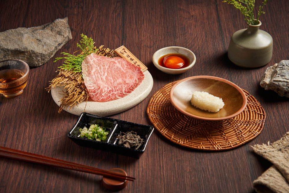 東區好評燒烤「上吉燒肉」推出新菜單！「隱藏版老饕指定菜單」專業桌邊代烤，日式正宗燒肉一吃上癮