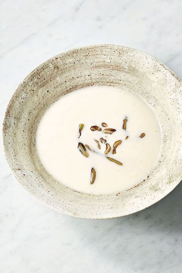 じゅんさいと湯葉の 冷たい豆乳スープ のレシピ・作り方｜ELLE gourmet [エル・グルメ]