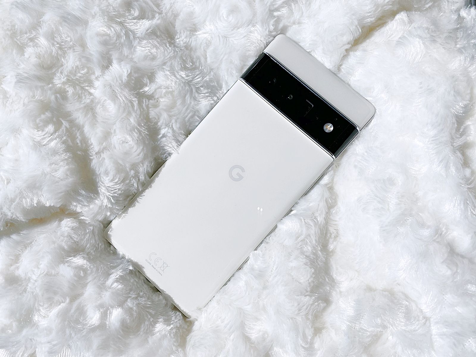 開賣2個月搶破頭！Google「Pixel 6 Pro」雲霧白開箱