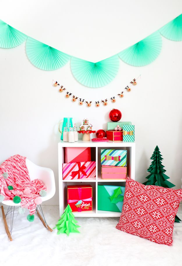 35 Best Christmas Garland Ideas To DIY