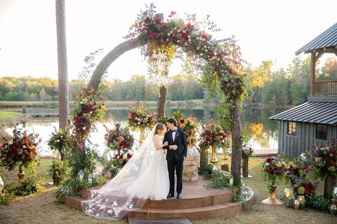 Photograph, Ceremony, Arch, Wedding, Architecture, Bride, Marriage, Floral design, Floristry, Flower Arranging, 