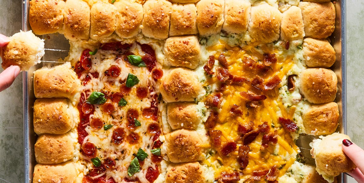4-Way Dip dip in 4 sections surrounded by pull apart biscuits on a tray