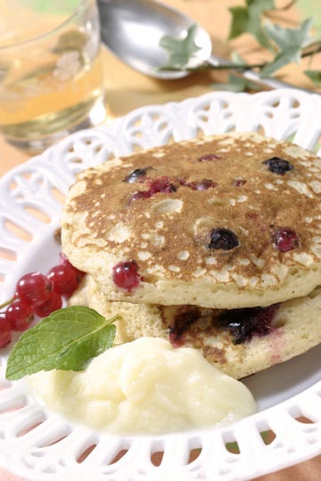 panqueques con frutos rojos