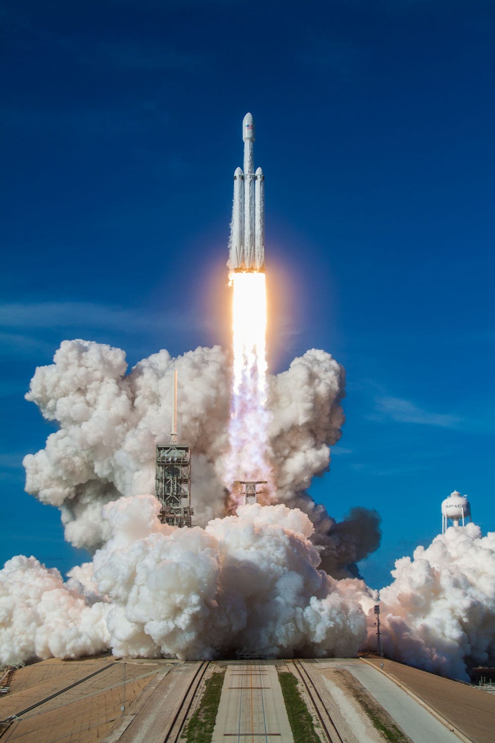 falcon-heavy-launch.jpg