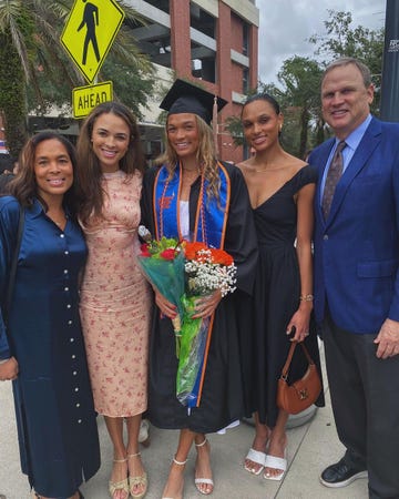 anna hall with her family