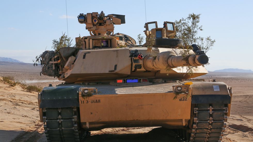 Combat vehicle, Tank, Vehicle, Military vehicle, Motor vehicle, Armored car, Self-propelled artillery, Military, Gun turret, Machine, 